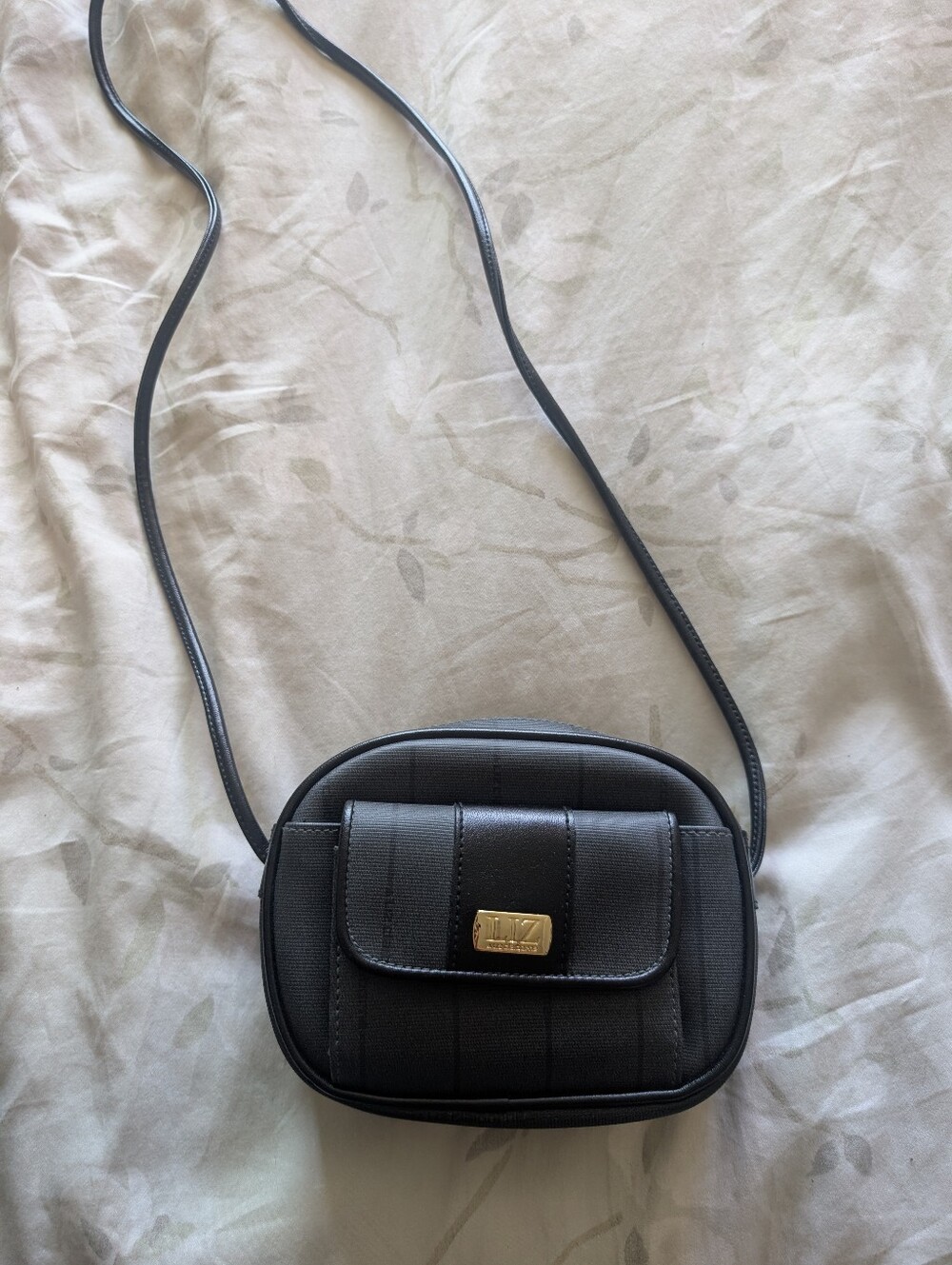 Vintage Liz Claiborne Black Quilted Crossbody Bag with Gold Accent